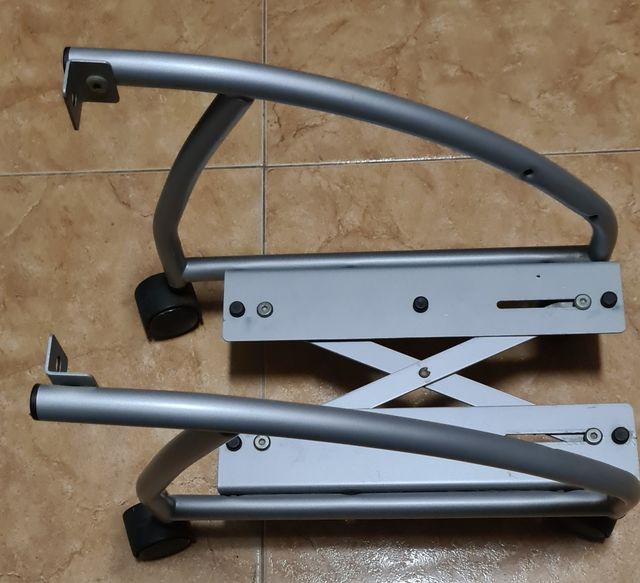 Soporte Ordenador Sobremesa