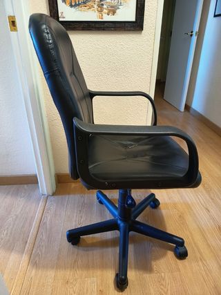 Silla de escritorio negra
