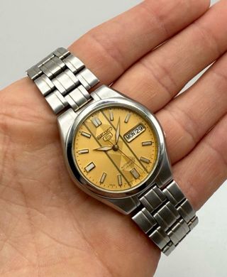 Reloj Seiko 5 Dorado y Plateado