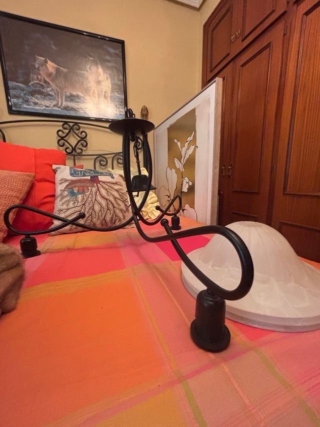 Lámpara de techo con tulipas de cristal