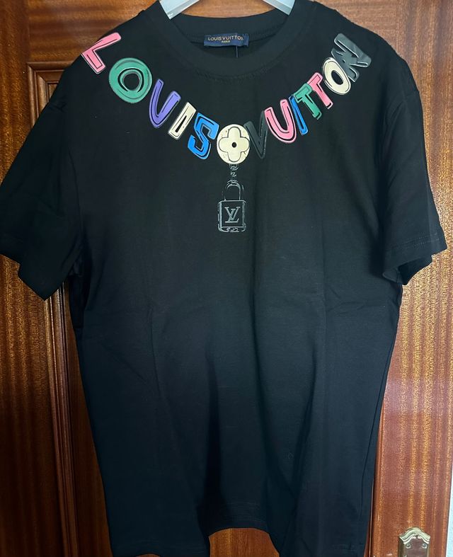 Camiseta Louis Vuitton Negra