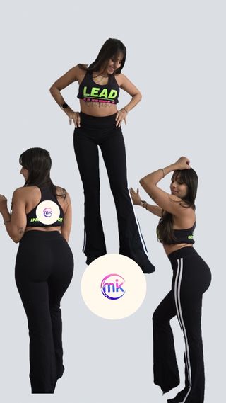 Pantalones deportivos de rayas.