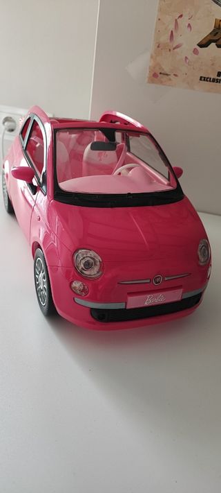 Auto rosa Barbie convertibile Fiat 500