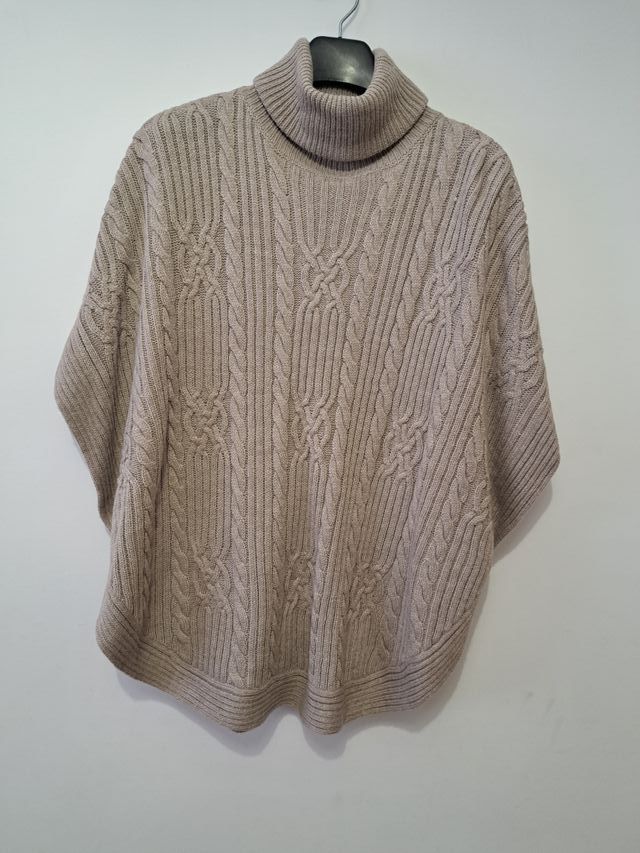 Poncho de punto beige talla M