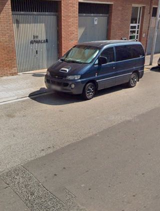 Hyundai H-1 2000