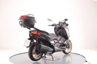 YAMAHA X-MAX 300 TECH MAX 2021