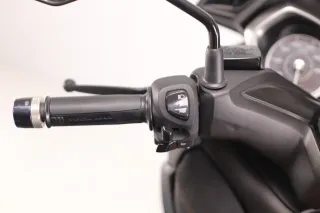 YAMAHA X-MAX 300 TECH MAX 2021