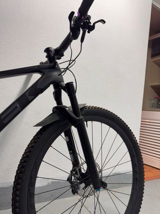 Bicicleta de montaña Trek
Pro Caliber 9.5 2022 