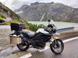 TRIUMPH TIGER 800 ABS