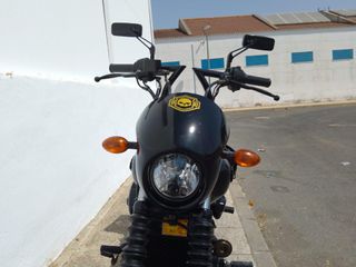 HARLEY DAVIDSON STREET 750