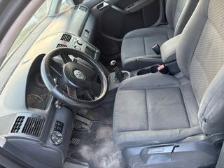 Volkswagen Touran 2006