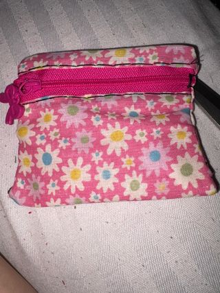 Monedero floral rosa