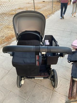 Carro Bugaboo donky 2 dúo gemelar, rosa y gris.
