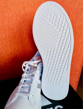 Zapatillas Adidas COURTPOINT X T.39  SIN ESTRENAR!