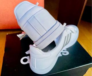 Zapatillas Adidas COURTPOINT X T.39  SIN ESTRENAR!