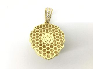 colgante oro 18k con piedra con esmeralda