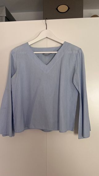Blusa Rayas Azul y Blanco