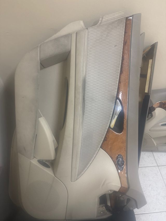 Paneles Puerta Mercedes Clase E W211