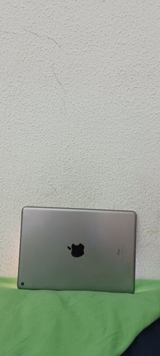 iPad 6ª Gen 32GB Plata