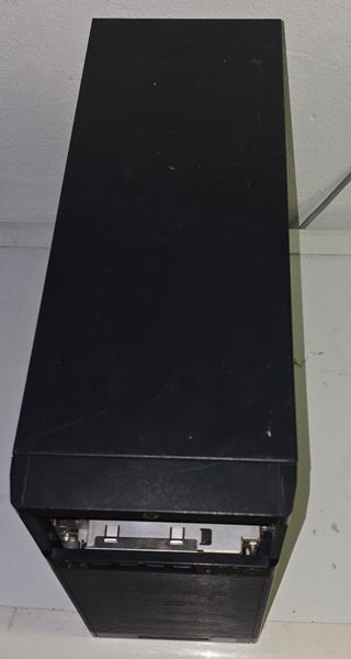 Caja de Servidor HP ProLiant ML110 G7