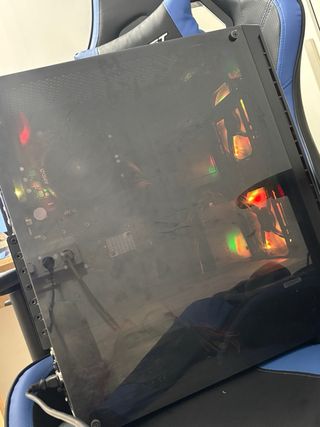 PC Gaming MSI con luces RGB