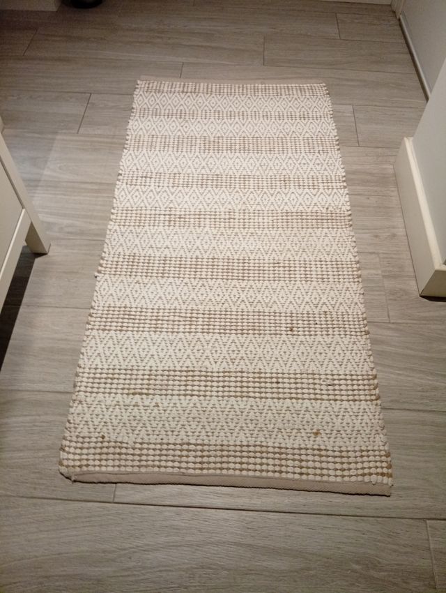 Alfombra Decorativa Beige y Blanca