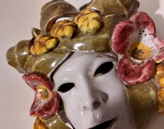 Máscara cerámica de Mayólica Baco 1960 italiana