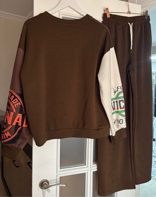 Conjunto chándal marrón