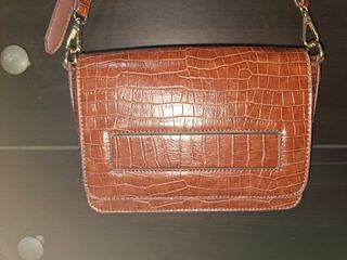 Bolso Parfois Marrón Estampado Cocodrilo