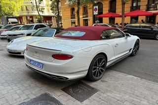 Bentley Continental GT V8 Mulliner Cabrio 549cv
