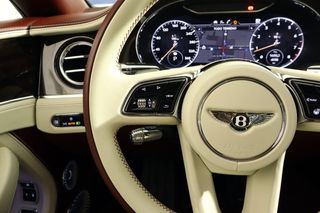 Bentley Continental GT V8 Mulliner Cabrio 549cv