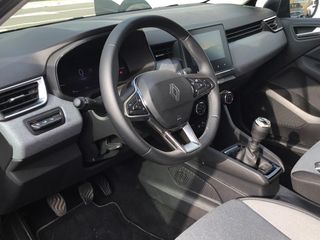 RENAULT Clio Clio Clio TCe Evolution 67kW