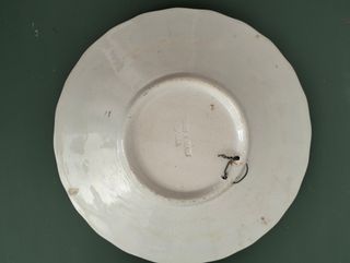 Plato decorativo pintado a mano