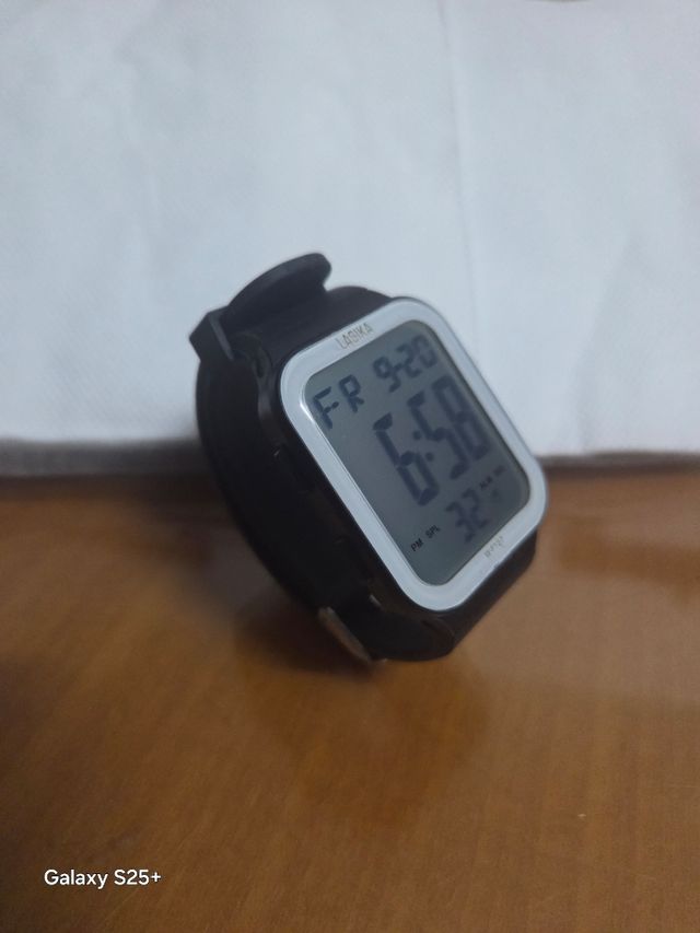 Reloj Digital Lasika Negro