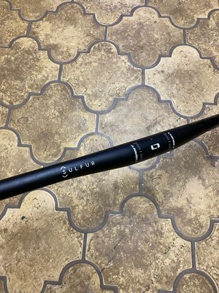 Manillar MTB OnOff Sulfur 0.2. 760mm Negro