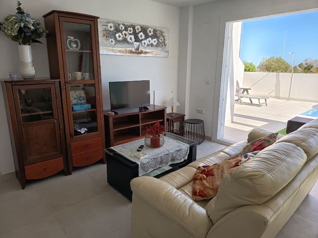 Juego de 3 mesitas nido de madera