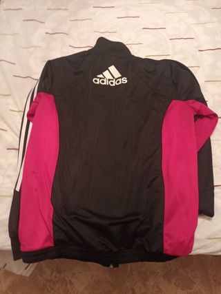 Chaqueta Adidas Negra y Roja Talla 176