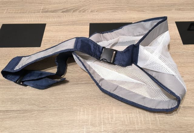 Portabebés ergonómico gris