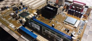 Placa Base ASUS + Pentium 4 3.20 GHz + 256 MB RAM