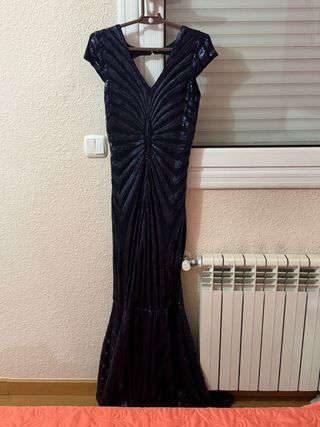 Vestido azul largo con lentejuelas