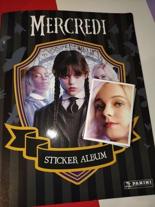 Álbum y cromos de Merlina Addams