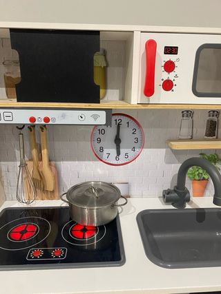 Cocina de juguete de madera