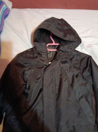 Cazadora impermeable y abrigada