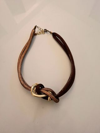 Collana elegante marrone e oro