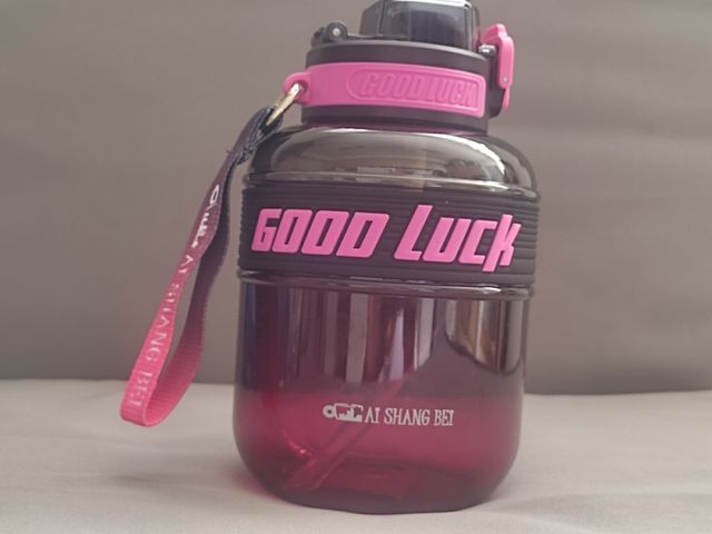 Botella de agua Good Luck