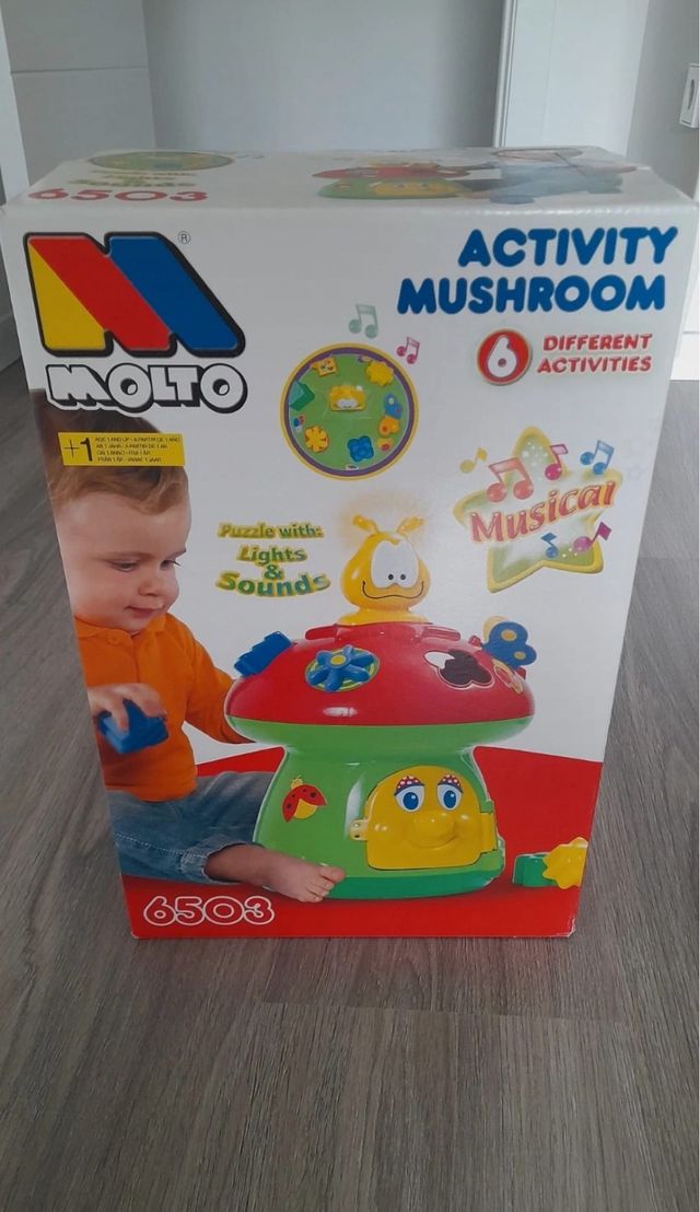Juguete Molto Activity Mushroom Musical. Encajable