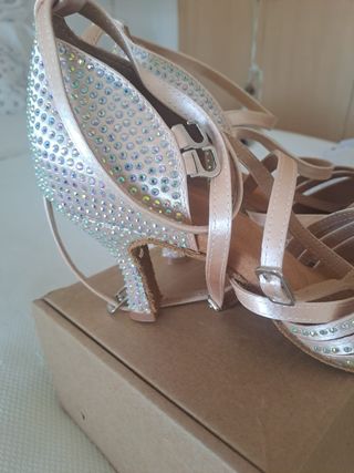 Zapatos de baile sin estrenar