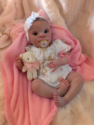 Reborn realizada con genesis y ojos de cristal