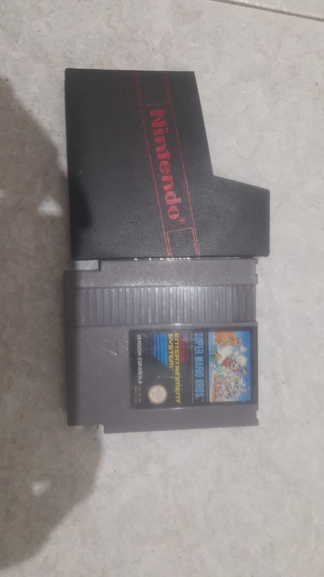 Nintendo NES con juegos y mandos más juegos