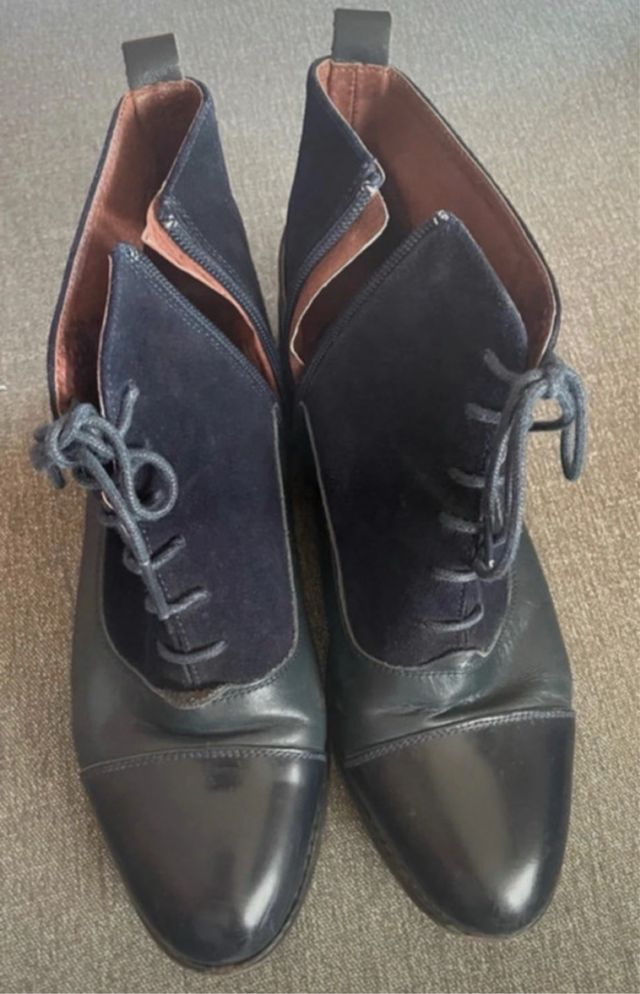 Botas azules de mujer